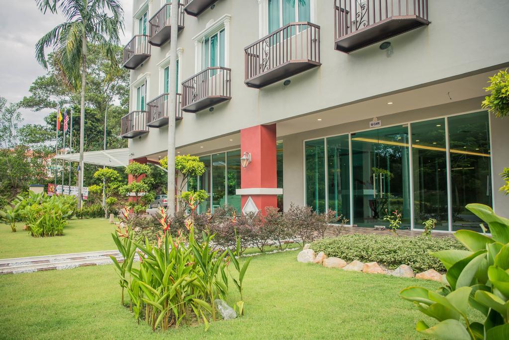 Qlassic Hotel Sepang Zewnętrze zdjęcie