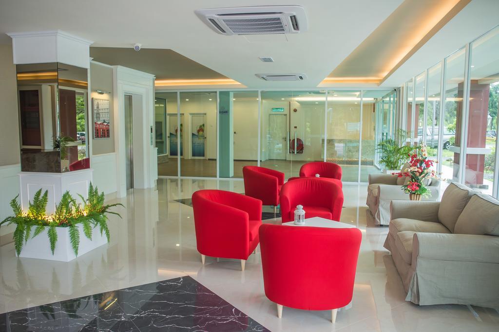 Qlassic Hotel Sepang Zewnętrze zdjęcie